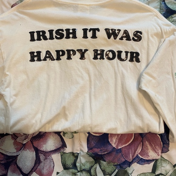 PINK shamrock long sleeve-oversized - Picture 2 of 2